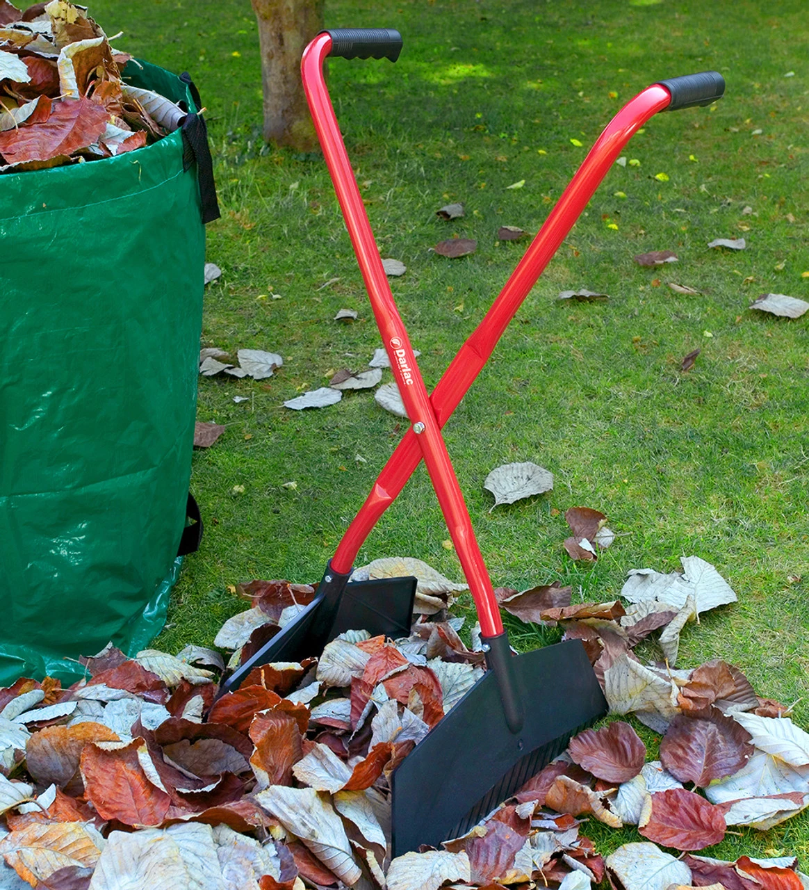 Long-handled Leaf Collectors 2 Long-handled Leaf Collectors - Image 2